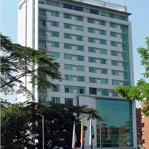 Novelty 4*, Medellín Colômbia