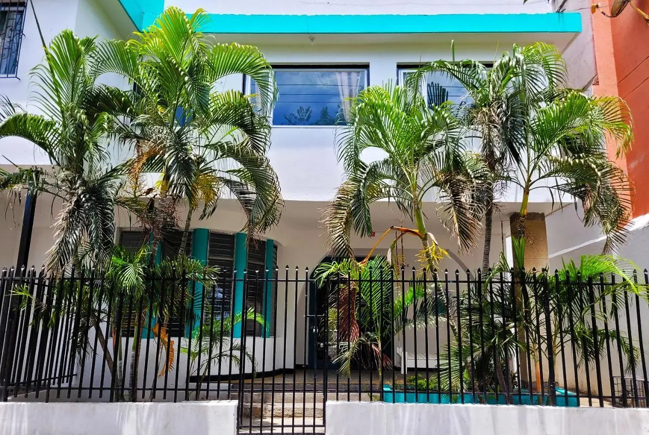 Puerta Aqua By La Puerta Hostels 산타마르타 0*,